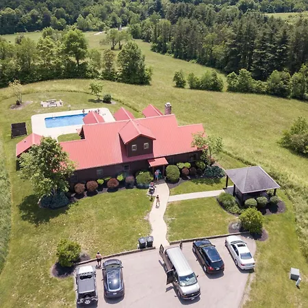 Big Sky Lodge - By The Chalets